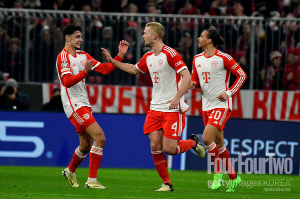 사진=게티이미지. 바이에른 뮌헨이 다름슈타트와의 분데스리가 경기를 앞두고 선발 명단을 발표했다. 이번에도 김민재는 벤치에서 출발하며 센터백 듀오는 마타이스 더 리흐트와 에릭 다이어가 구축했다.