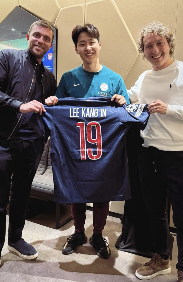 사진=로마노 기자 SNS