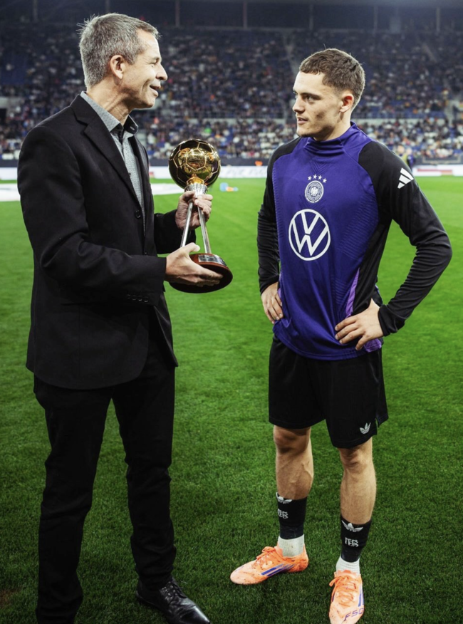 사진=로마노 기자 SNS