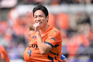 홍명보 감독님 저 보셨어요? '7초 만 입장골' 오세훈 멀티골 쾅쾅! '7경기 5골 1도움' 물오른 활약